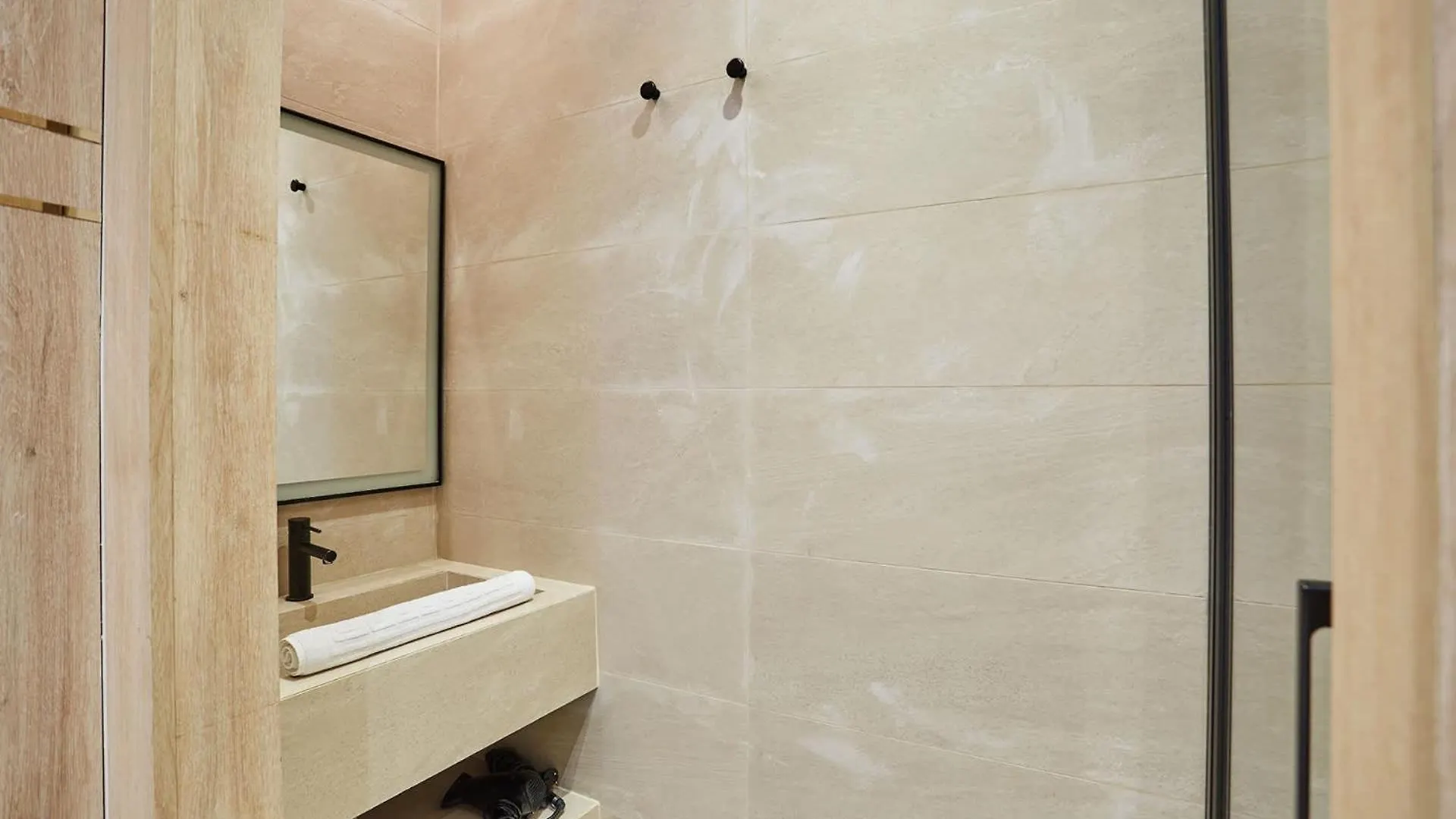 Sublime Apartment In The Heart Of Paris 4 People Fbmar1 By Studioprestige