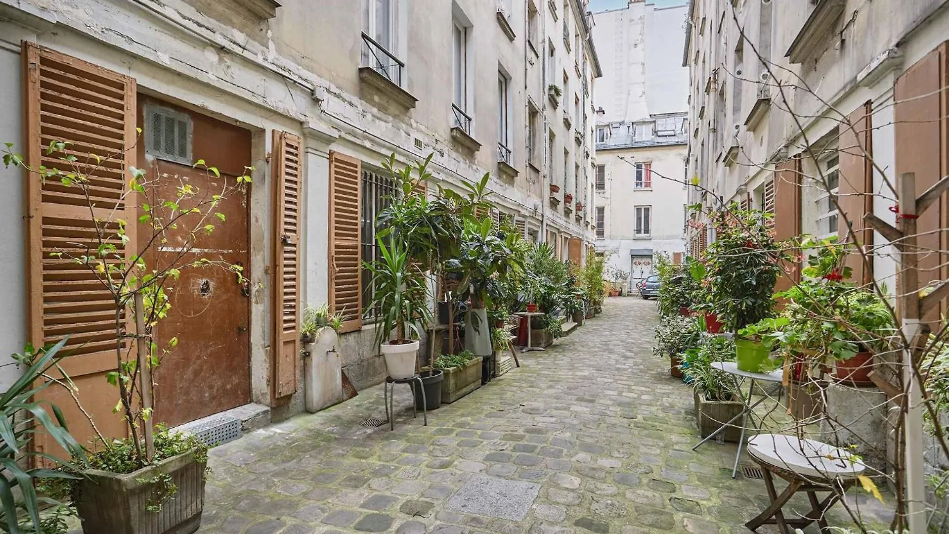 Sublime Apartment In The Heart Of Paris 4 People Fbmar1 By Studioprestige